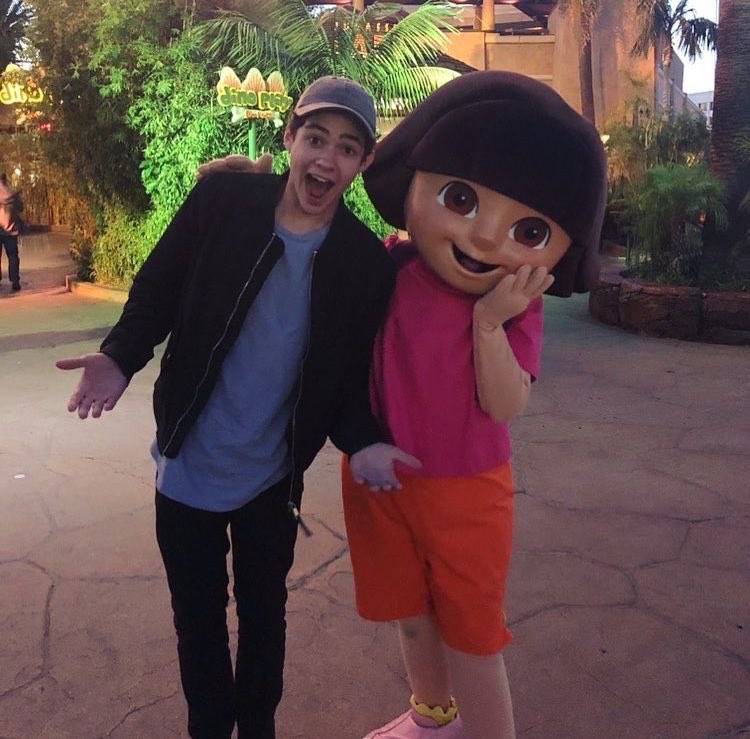 Yes this is @Fieryillusionst and Dora 😂