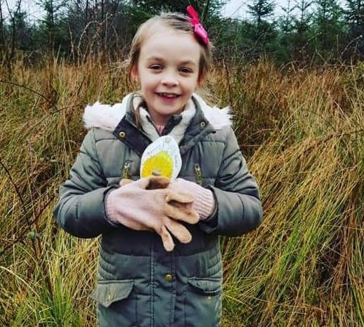 AaronsBattle's tweet photo. This is the 2nd time we’ve been sent pictures of this rock in parts of #Scotland that are hours away from each other, it sure is on an adventure! 🙂 
What a wonderful way of keeping Aaron’s memory live &amp;spreading the word about #AaronsBattle. 🌻🌻🌻🌻 https://t.co/z7AkQyOer8