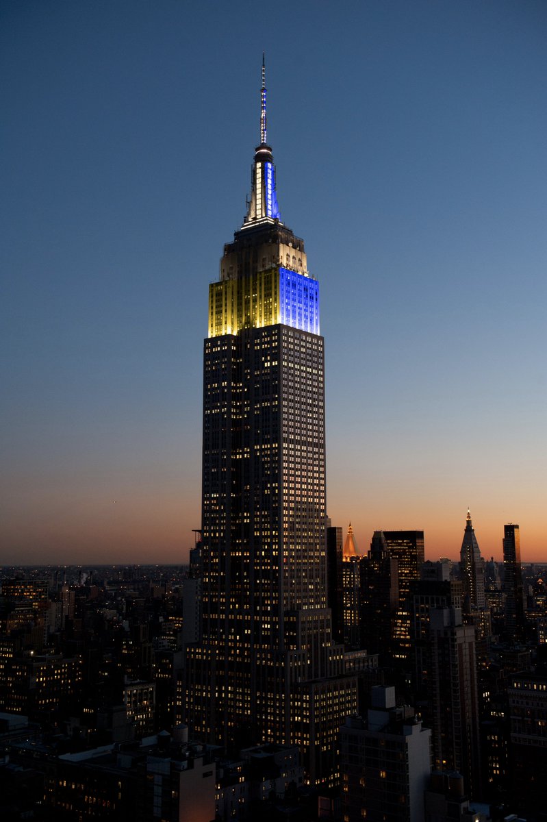 Empire State Building On Twitter 1 2 Thank You Usarmy Usairforce For The Countless Hours You Ve Spent Helping Protecting Us During This Difficult Time Our Lights Shine Tonight As A Show