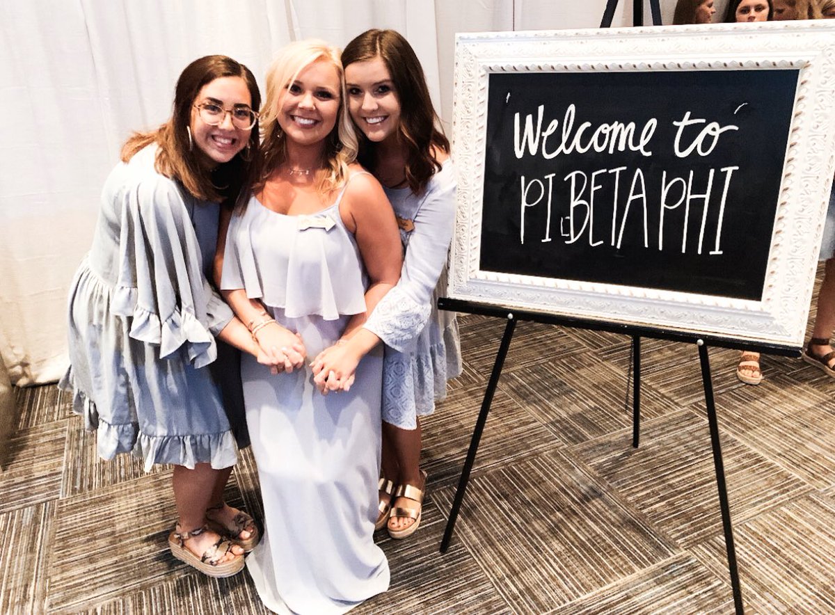 Happy Founders Day Angels! 🏹 153 years of Pi Beta Phi 💙 Here’s to making so many more memories with our sisters! PPLAM 👼🏼