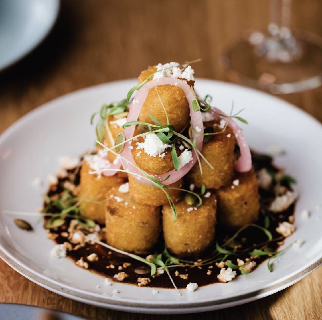 🤤 CANON (@canoneastsac) IS BACK!
After a couple days of much needed rest and recoup, Canon is back serving curbside with #PickUpFixe.
-
#GetYourFixe through the 🔗 in our bio, the meal you crave is just a few clicks away!
—
📸: <a href="/CanonEastSac/">Canon</a>