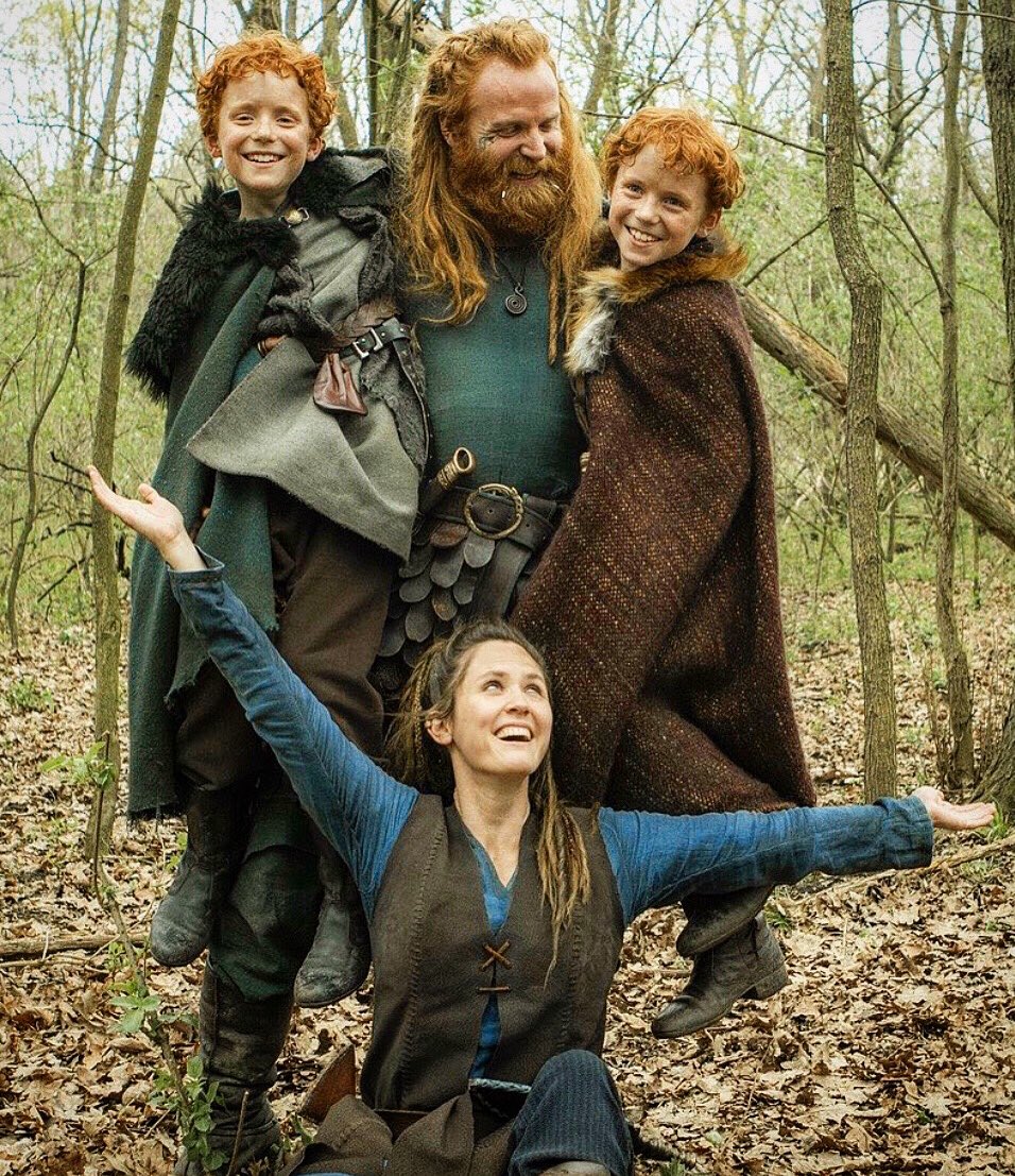 Magnus Bruun on X: My happy ginger family! 🦊🦊🦊 #thelastkingdom