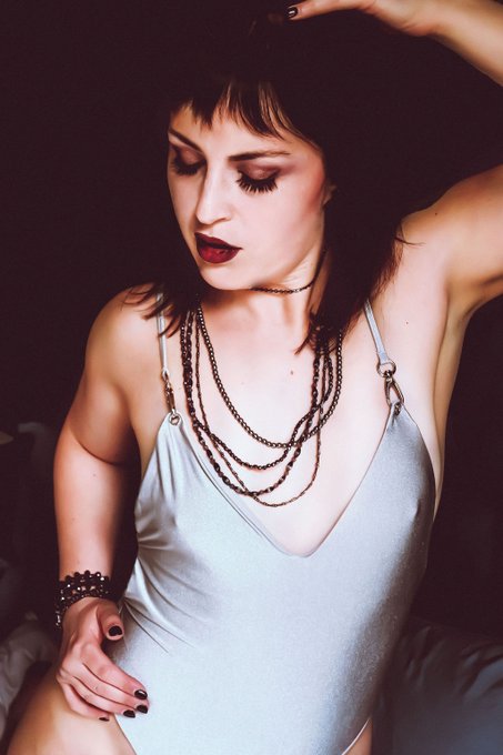 👑 Your Goddess is waiting for worship. 👑 😈 Now Taking Applications for Tributes!  😈  ⬇️ Subscribe here