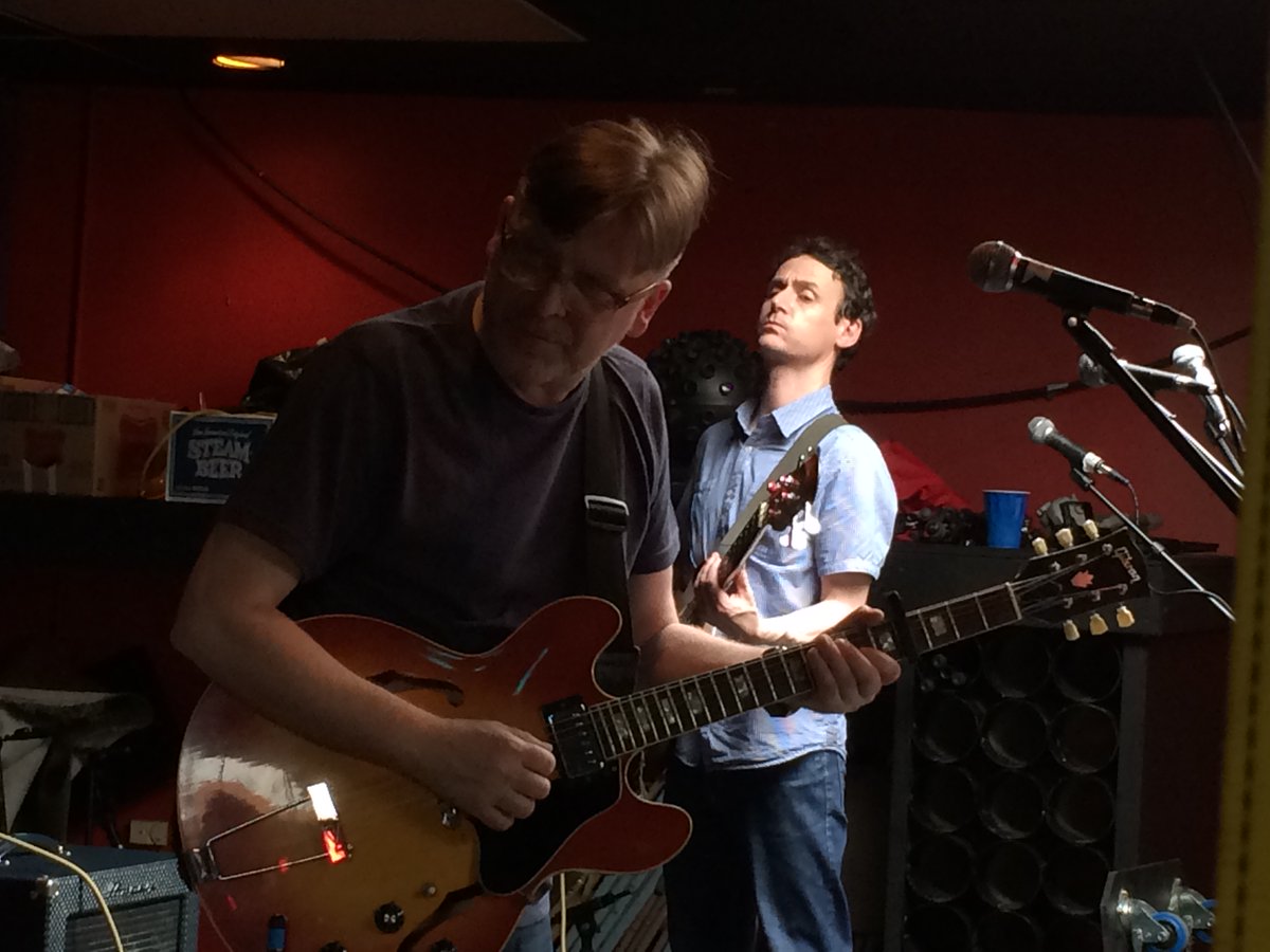 NatasaGirlystar's tweet photo. @superchunk @Tim_Burgess bit better in the sweltering heat of #merge25 https://t.co/PpcmdH1c0K