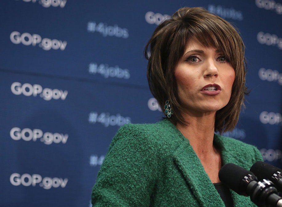 realDailyWire's tweet photo. South Dakota Governor Refused To Implement Stay-At-Home Orders. Her Citizens Throw Her A Parade. https://t.co/9xsmtj64AK https://t.co/moFFKQJxaq