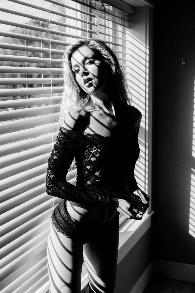 thormasterphoto's tweet photo. @BloweyChloe Recent shoot with Dasha
👍 Sale $3.50 access for 30 days
👍 multiple daily post
👍 large variety of content from ten yr career 
👍full sets on patreon 

https://t.co/8UhEiYTguw https://t.co/nXXNXZ5f1i