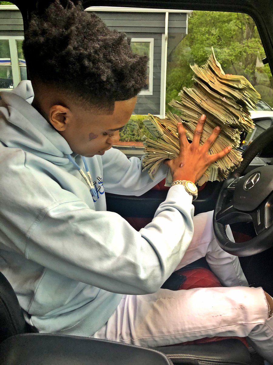 moneybagkz's tweet photo. I Make New CA$H Everyday I’m really having my way🤷🏽♂️💰 #NoPlug #LLRayRu💙 https://t.co/lTHUzkNOqh