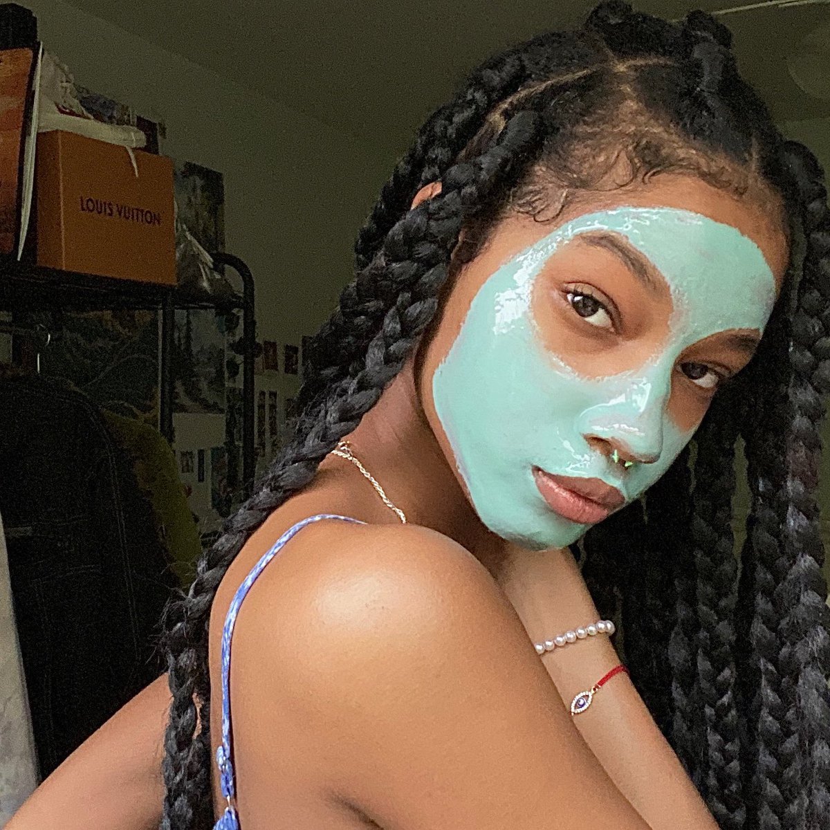 ERISTHEPLANET's tweet image. fresh &amp;amp; so clean clean