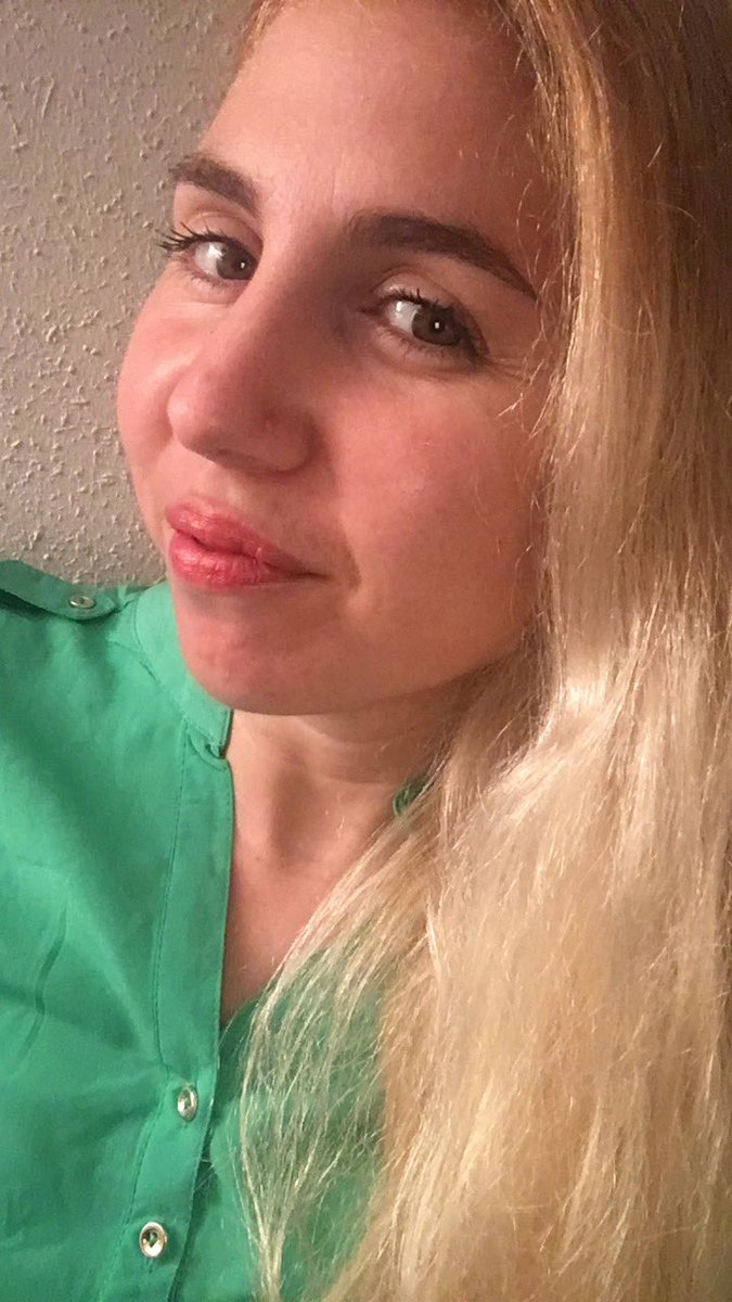 AnaGBcn's tweet photo. #desescalada #verdeesperanza #confitada #squirtgirl @AnaGBcn https://t.co/xzpisQqcIi