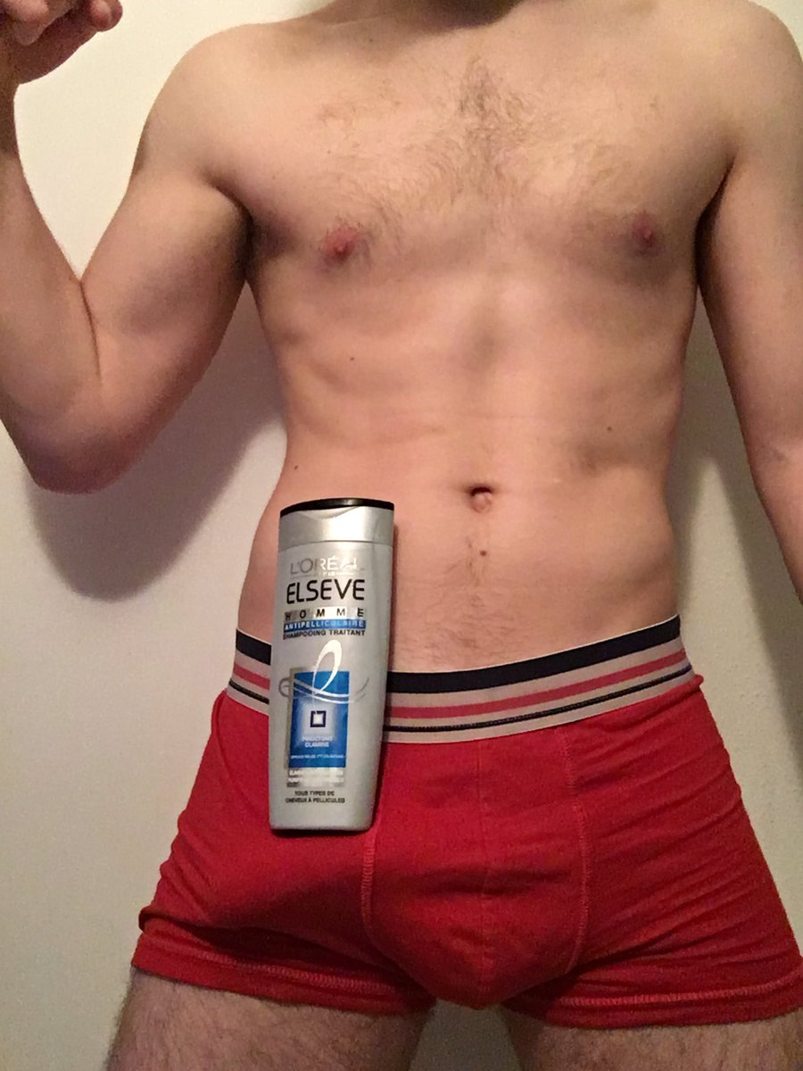 Jeopardizzd's tweet photo. Evidemment il fallait que j’essaie! 
@ma_queue #maqueue 
#ShampooBottleChallenge #ShampooChallenge https://t.co/syFAUFyuRL