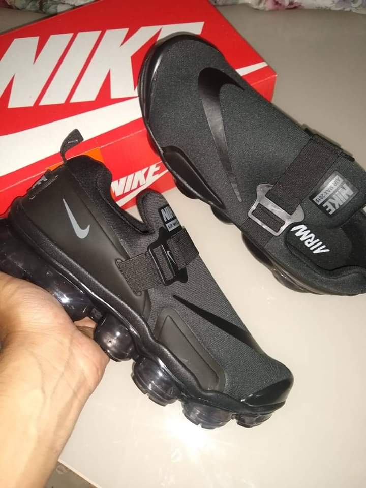 Lc_CTN's tweet photo. Tênis MASCULINO VAPOR MAX 

Apenas 300$ ( Primeira linha ) 

SO ENCOMENDAR : CHAT OU WHATSAPP  9 6566-7833  📲 https://t.co/Tp4C0oZ3xe