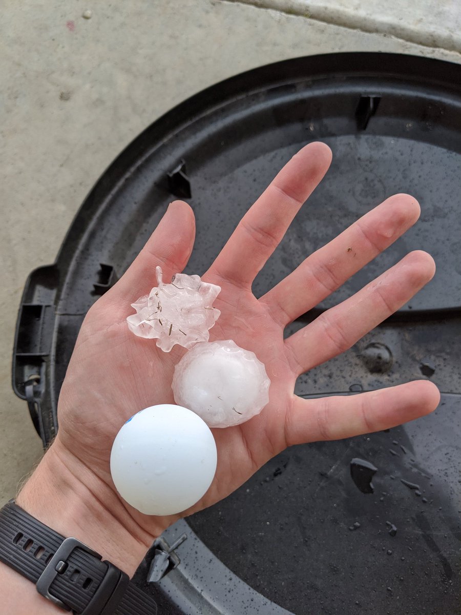 ScottRodden's tweet photo. @koconews ping pong ball sized hail in Yukon, OK. https://t.co/EP0lP1pfWT