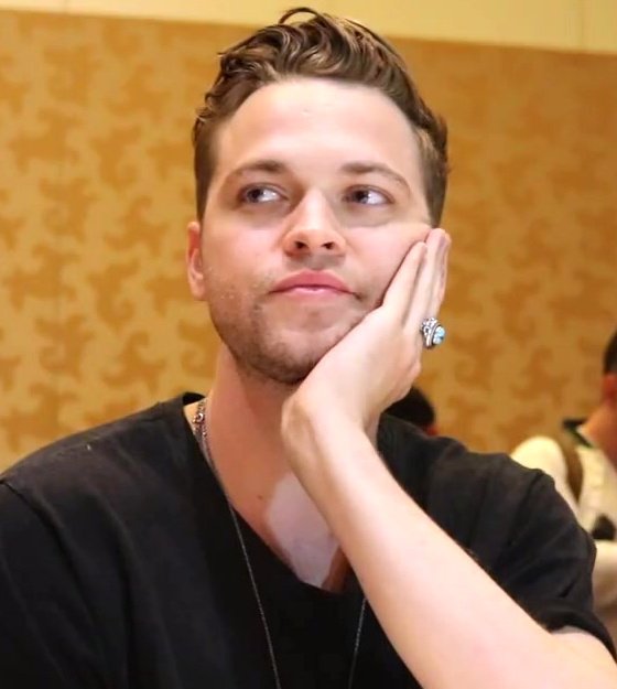 dailycalvert's tweet photo. 💛 https://t.co/t2YaufxfH0