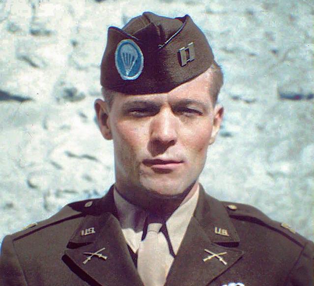 WaitselSmith's tweet image. The Example of Major Dick Winters - mailchi.mp/74ad0ee27e22/t…