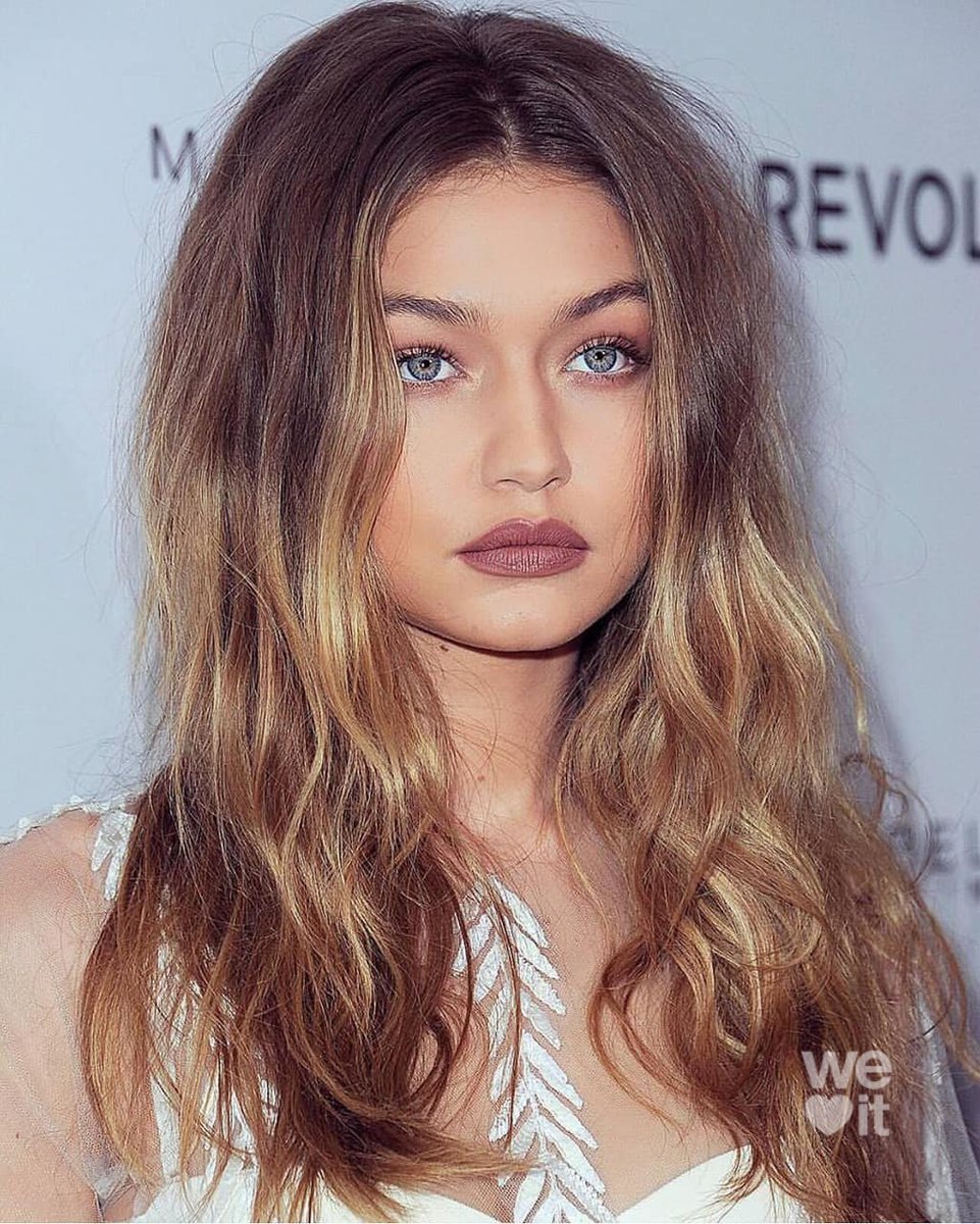 Imzending's tweet photo. GIGI AND ZAYN CHILD ALREADY CALLED ME UGLY https://t.co/N1lNXshuHj