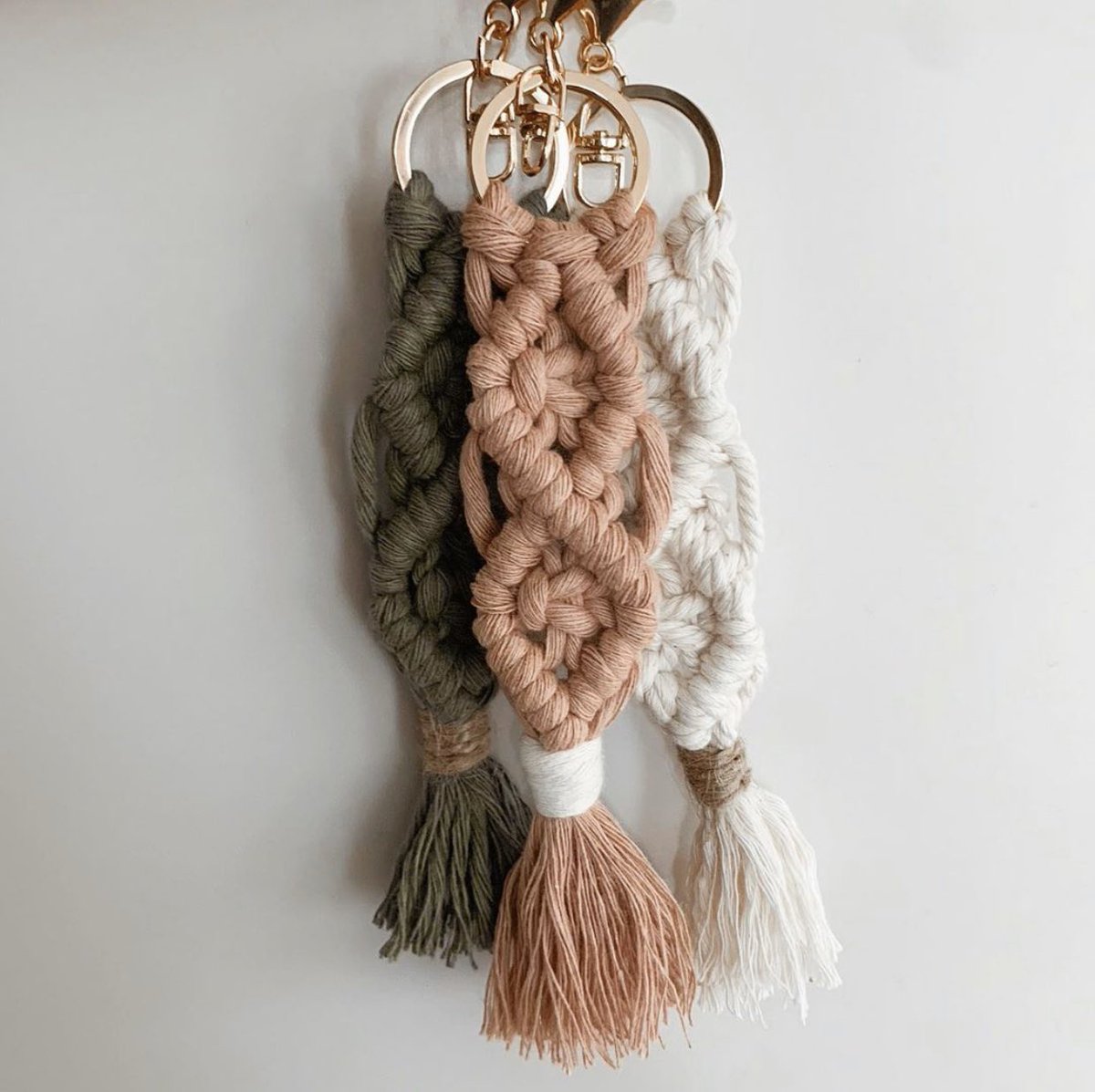 alohamandaaa's tweet photo. Check out my etsy shop SimplyMadeByMandy for macrame wall hangings, keychains, plant hangers, and coasters! The perfect gift for mother’s day 💐 Use code THANKYOU15 for 15% off at checkout as a thanks for supporting a small business during this pandemic! https://t.co/fZrsJHVvaw https://t.co/8ysGwLPkeN