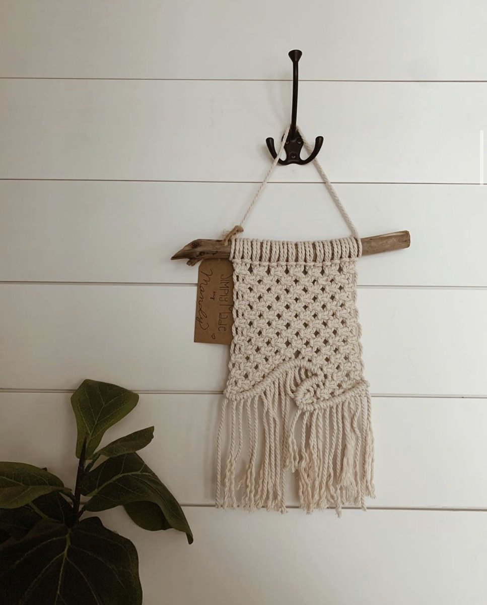 alohamandaaa's tweet photo. Check out my etsy shop SimplyMadeByMandy for macrame wall hangings, keychains, plant hangers, and coasters! The perfect gift for mother’s day 💐 Use code THANKYOU15 for 15% off at checkout as a thanks for supporting a small business during this pandemic! https://t.co/fZrsJHVvaw https://t.co/8ysGwLPkeN