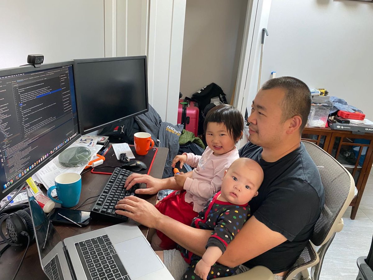 dbtsai's tweet photo. A day of WFH during the pandemic! https://t.co/VZZgxjQp30