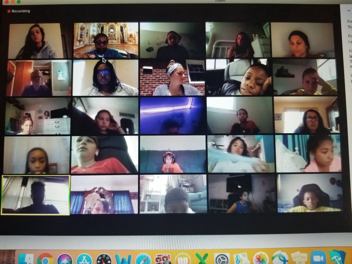 Barron <a href="/barronknights/">Barron Fundamental</a> 5th grade students participated in a middle school panel led by some fantastic middle school students (last year Barron students)! Thank you for sharing your experiences and words of advice with us all. <a href="/HamptonCSchools/">Hampton City Schools</a>, <a href="/LWyattHCS/">Laura Wyatt</a> , <a href="/mrsclements2u/">Charnita Clements</a>  #soproud