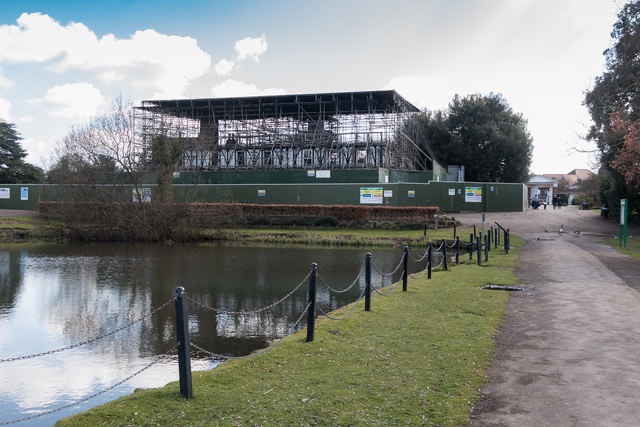 4/ Broomfield House in Enfield, London. Originally built in the 16th century and much altered over the centuries. Damaged by fire in 1984 and almost destroyed by another fire in 1994, a further fire was lit in 2019 the house now sits surrounded in scaffolding awaiting restoration