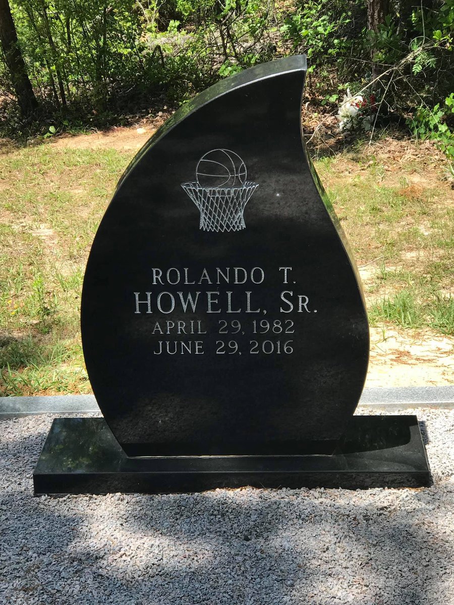 ThomasScheatzle's tweet photo. Happy heavenly birthday to my guy Rolando Howell #55 #TheRoShow https://t.co/pGrssjSUPy