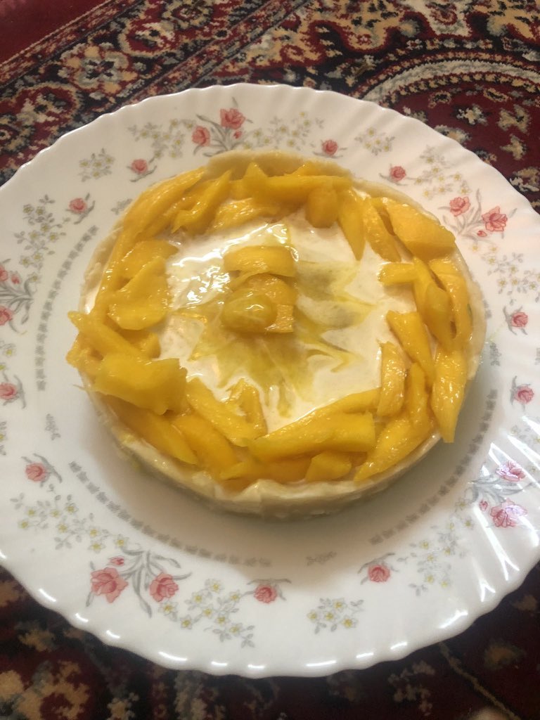 naveeeennnn's tweet image. I made a Mango Tart which also includes EGGS. Mangoes have a high level of Vit. C, fibre &amp;amp; pectin &amp;amp; Eggs are high-quality protein which includes Vit. B2, Selenium, Vit. D &amp;amp; Minerals
Eggs for Immunity
#HaveEggsForImmunity
#EatEggsForImmunityChallenge @eggsforimmunity