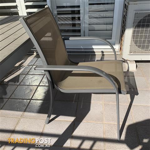 TradingPostcom's tweet image. Free sofa, chair &amp;amp; table ready for pickup! Click for more detail tradingpost.com.au/House-And-Gard…