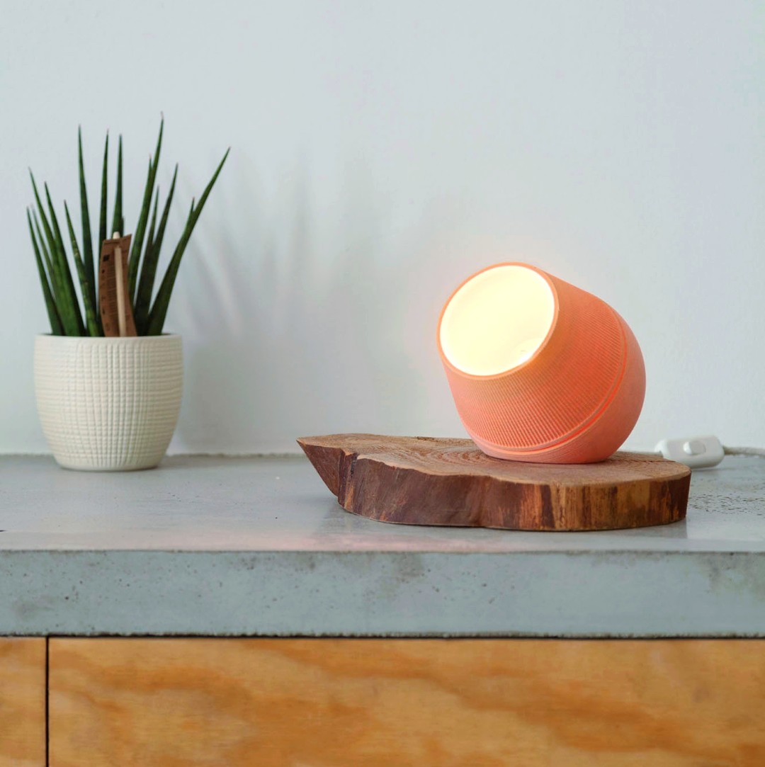 _TheCustomShop's tweet photo. "3d-printed shade lamp in Wood", Whuuut?? 💡 WTF⁠??⁠
Jaja, https://t.co/NQjUqMYuEl heeft het gemaakt. #limited #OneOfAKind #makersgonnamake⁠ #maker https://t.co/hyntERMNXZ