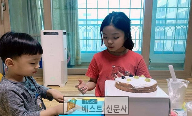 [울산울주 : 이경환 기자] 울주군 건강가정‧다문화가족지원센터, 비대면 가족서비스 제공    울주군 건강가정‧다문화가족지원센터(센터장 임대완)는 코로나19로 센터 이용이 어려워 가정에서도 참여할 수 있는 다양한 비대면 가족서비스를 제공했다고 28일 밝혔다.  … usg.bestdaily.co.kr/bbs/board.php?…