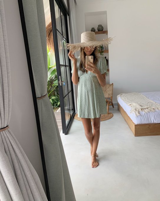 Frencha ❤️ https://t.co/v5qAMTRwAe<a href="/tag/katyaclover"class="tags"><span>#katyaclover</span></a>