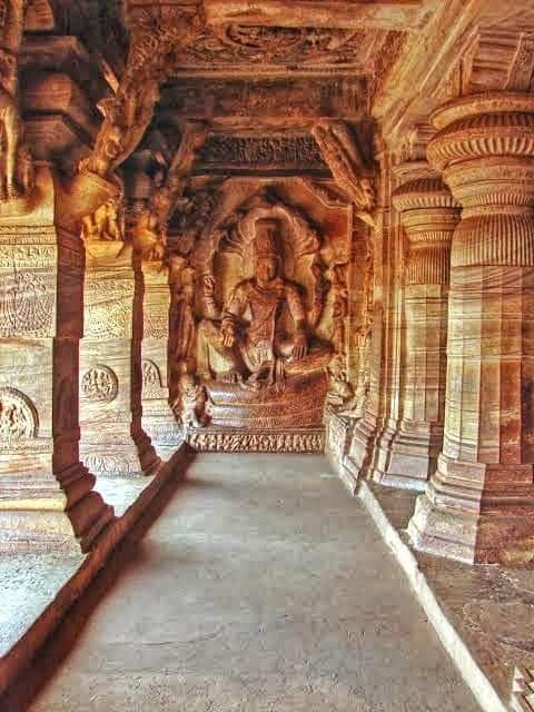 -The rule of the Chalukyas marks an important milestone in the history of golden age Karnataka. - A southern India-based kingdom took control & consolidated the entire region, Kaveri to Narmada  rivers. -The  #Badami (Bagalkot) Fort cave  #temples with its ancient  #Sculptures