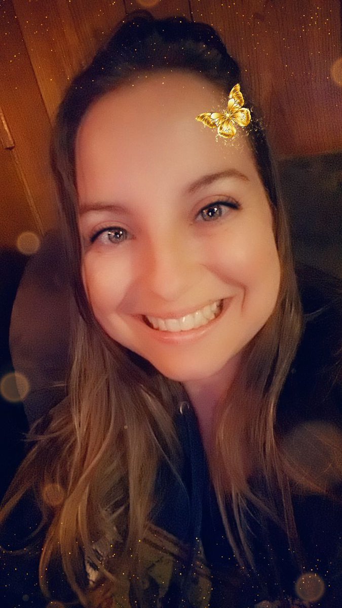 IM LIGHTING UP TWITTER WITH NT BEAUTIFUL BRUGHT SMILE! IF I MADE YOU SMILE LET ME KNOW AND THEN RETWEET DO MORE PEOPLE CAN SEE IT! I WANNA SEE OTHER SMILES!
#RETWEET #share #ShareTheLove #Smile #BeHappy #brightenyourday #beautiful #SpreadLove