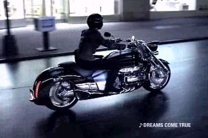 Kazz50 A Twitter Hbd Umathurman ２００６年ホンダ オデッセイ Cm に出演していた ユマを思い出した 車には添乗せずに ホンダ ワルキューレ ルーン に 乗って登場 １８０cm以上の彼女なので バイク姿も似合う T Co Pzoq2yi62w T Co
