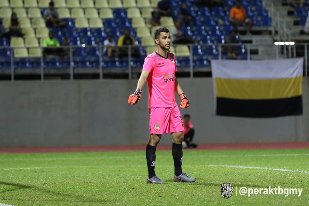 Untuk rekod ada satu penjaga gol (GK) import beraksi di Liga Premier bersama Perak II iaitu Yaren Sozer dari 🇦🇺🇹🇷

<a href="/yaren_sozer/">Yaren Sozer</a> 
@peraktbgmy 
#OptaJ