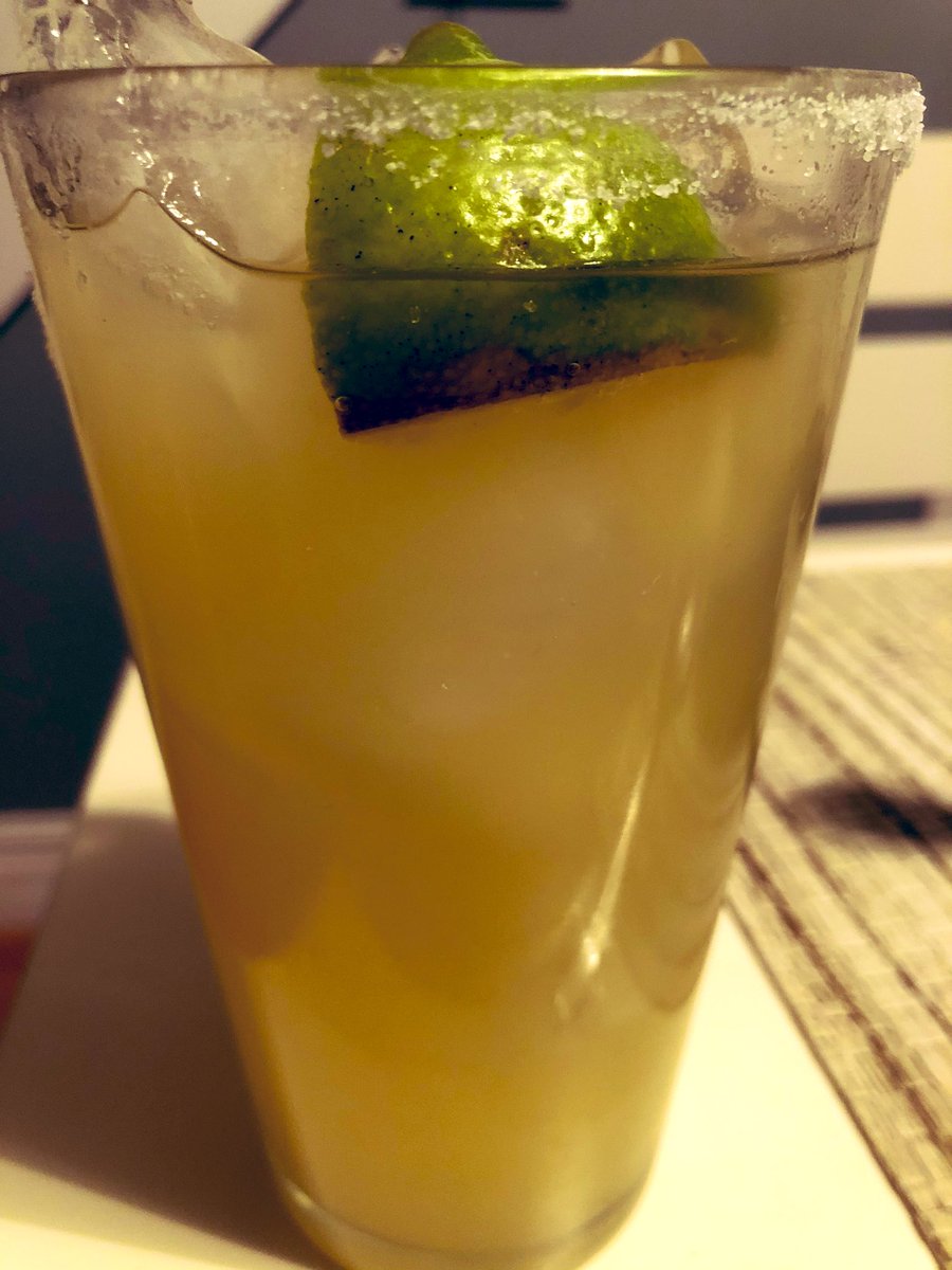 Chi_JBean's tweet photo. Celebrated Taco Tuesday with a yummy Taco Family pack and killer margaritas @CesarsChicago Thank you for donating a portion of the sales to my son’s school! @KevinMobley1 and our family truly enjoyed our dinner tonight! #KillerMargaritas #KillerTacos 😋🌮🍹 https://t.co/2JZ6u8n0By