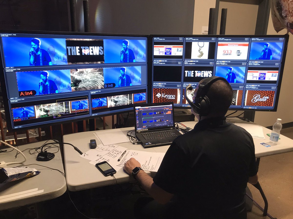 LtlShawnySmith's tweet image. That time Ronnie Sawz-all, aka Ronnie 2-toes, aka @ronniesalsa Ascendered the @thetrews in Ft. Mac.  #avteamstrong  #fmav #tiredofwaiting #poorolbrokenheartedme