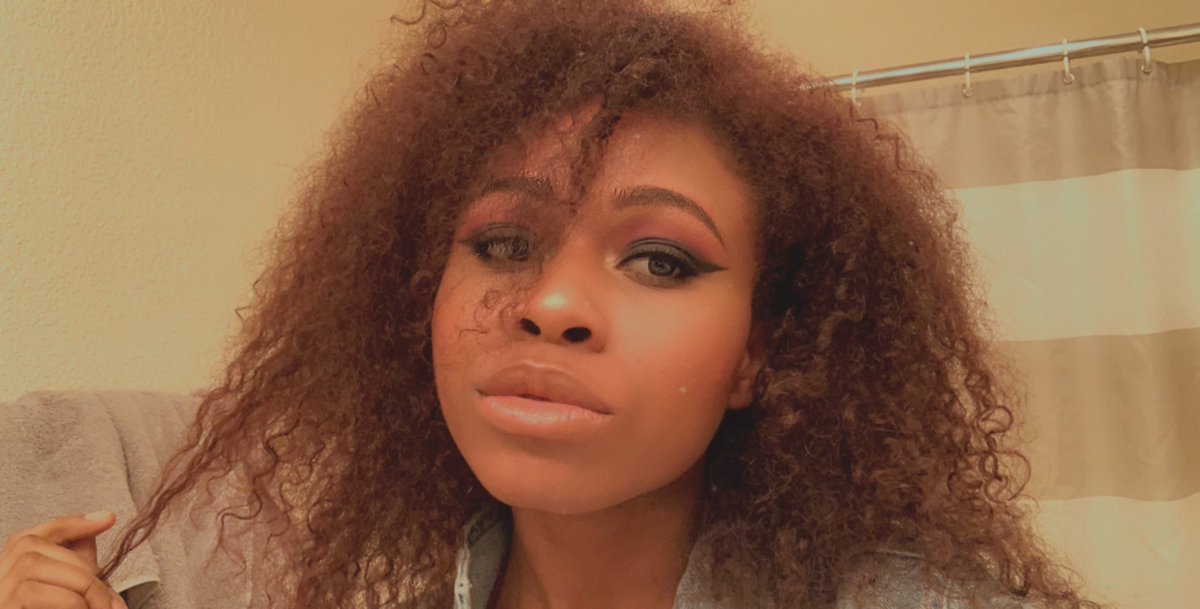 mar_sbar08's tweet photo. am i a stan account? nope but this challenge cured my boredom and zion has my heart #MAKEUPMUCH https://t.co/Sh8riw9wO2