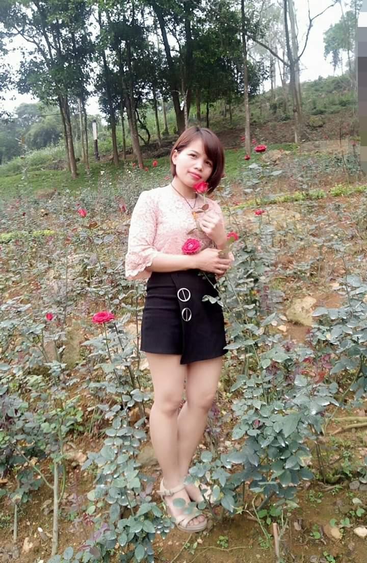 Đẹp chỉ để yêu.. 
           Yêu kiều chỉ để ngắm... 
Nhưng chân ngắn mà đằm thắm.. 
                         thì say đắm cả đời !
