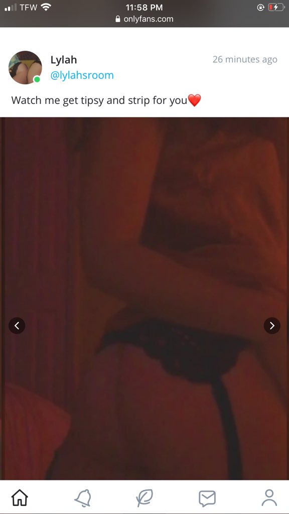 Lylahsroom's tweet photo. Watch me get drunk and strip  on my OF❤️ $ 7.99 sub rn, will return to $9.99 monthly soon❤️ 
————————————————
#onlyfans #OnlyFansPromo #ass #drunk #drunkgirls #party #fettish #footfestish #footfettish #feet #stripping #poledance #StripChat #strippers #ass #twerk #slut #opencali https://t.co/QVUwtg3Kdu