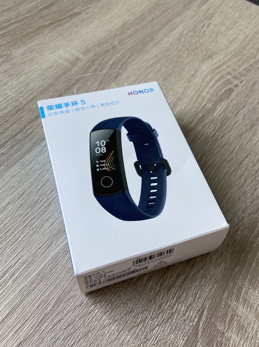 bhury's tweet image. มีใครอยากได้ honor band 5 มั้ย พอดีไม่ค่อยได้ใส่เลยจะเอามาแจก เป็นสมาร์ทแบนด์ที่ช่วยแทกการออกกำลังกายหรือใส่เป็นนาฬิกาเฉยๆก็ได้ ใครอยากได้รีทวิตไว้เดี๋ยวพรุ่งนี้มาสุ่มแจก