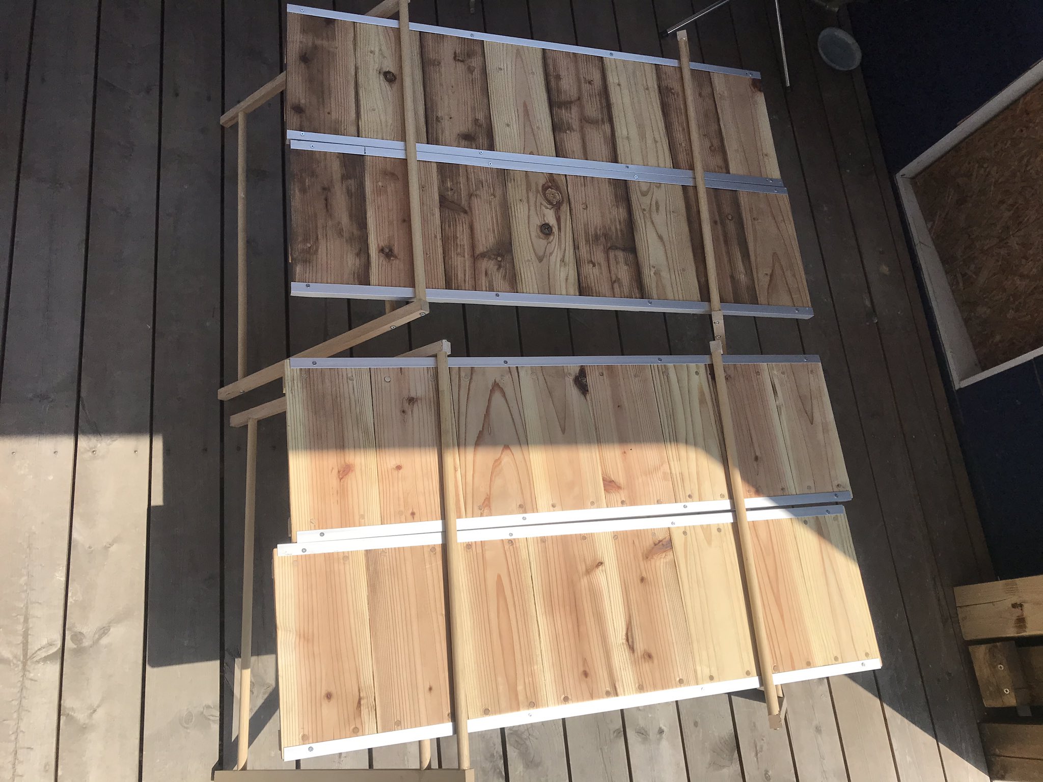 Andy Diy好き 生涯100小屋 囲炉裏テーブル出来た 脚の強度がめちゃくちゃ不安だけど 見た目はシンプルでなかなかいい気がする Diy アウトドアテーブル