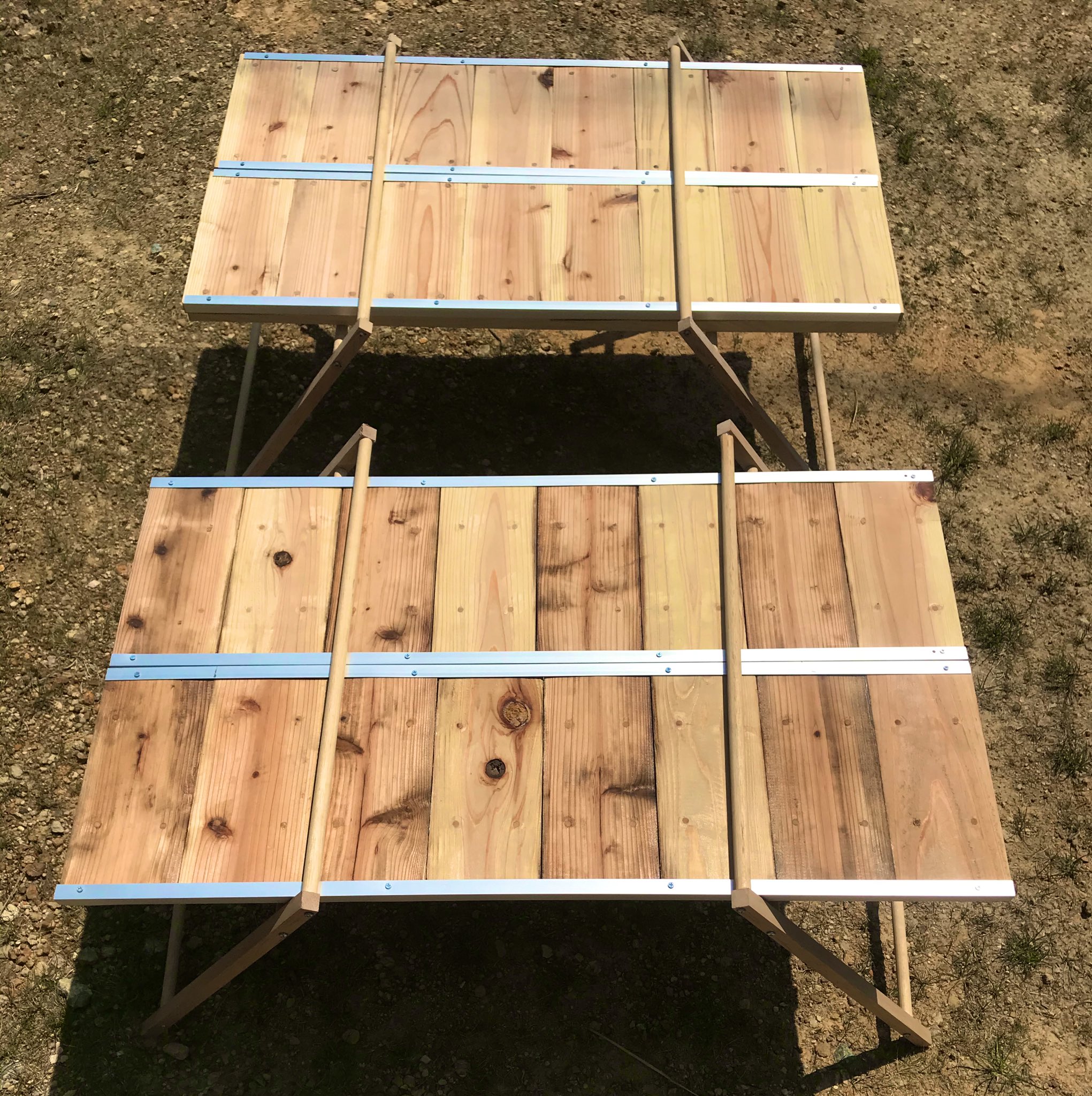 Andy Diy好き 生涯100小屋 En Twitter 囲炉裏テーブル出来た 脚の強度がめちゃくちゃ不安だけど 見た目はシンプルでなかなかいい気がする Diy アウトドアテーブル