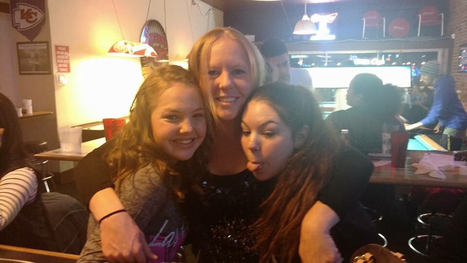 Madiisonn23's tweet photo. it rlly sucks having to use the same pictures everytime i post about u. it sucks knowing that i wont have anymore new memories with u. it sucks knowing its now been 3 years since u left us. imy more &amp; more everyday. i love you so much, thank u for being the best guardian angel. https://t.co/PdN2bdkfSM