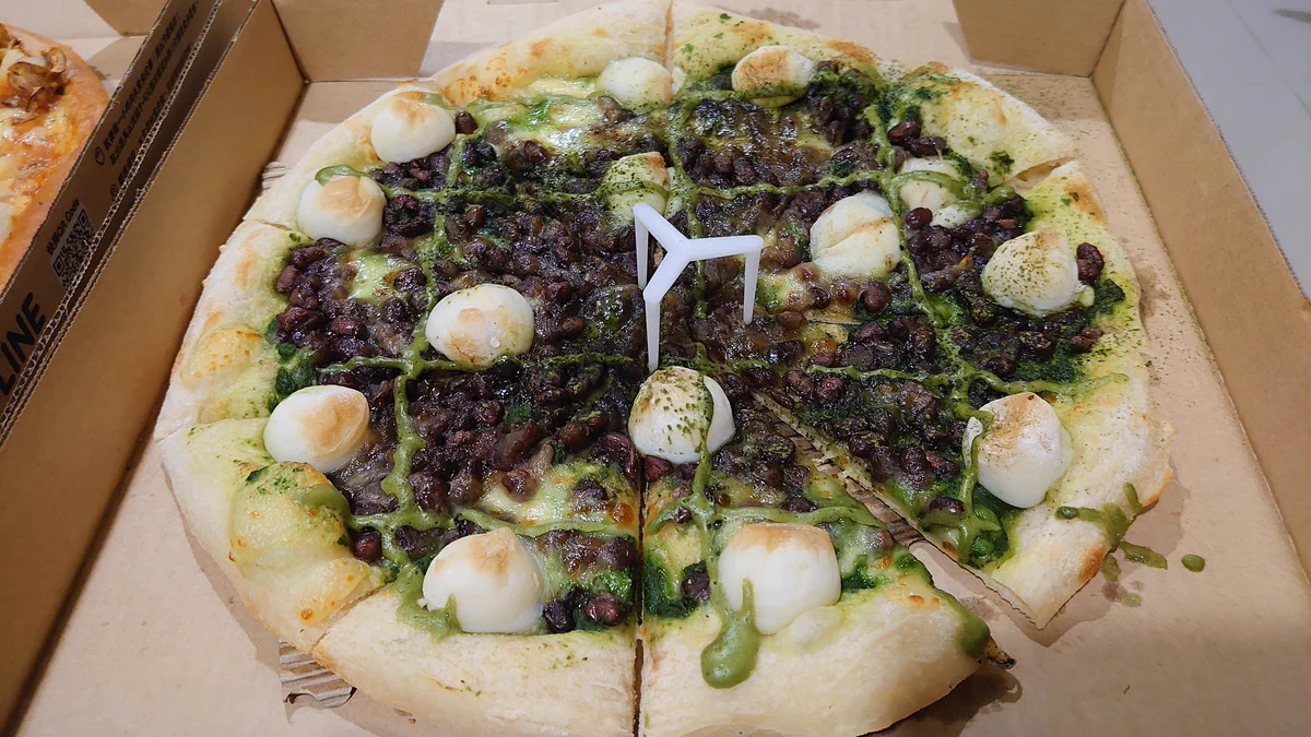 【白玉抹茶×ピザ】イタリア人と京都在住者をいっぺんに気絶させる食べ物が恐ろしい
