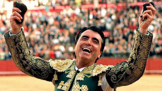 cuartotercio's tweet photo. 🗓 Efemérides 29 de Abril

👉1973 Alternativa de José Antonio Campuzano con el toro “Simpatía”

👉1998 Ortega Cano corta dos orejas en la de Jandilla

👉2000 Morante corta 2 orejas y cornada en el sexto https://t.co/Y7dZMU4oql