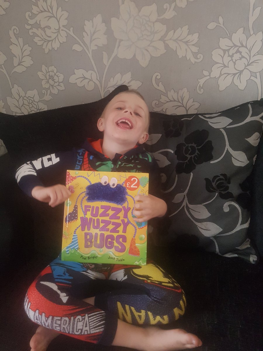 LonghillPrimary's tweet image. Jack has been caught reading his book about Minibeasts.  We can't wait to hear all about it! Who will be next to #getcaughtreading? #LPSHull #EYFSReading #StayHomeSaveLives