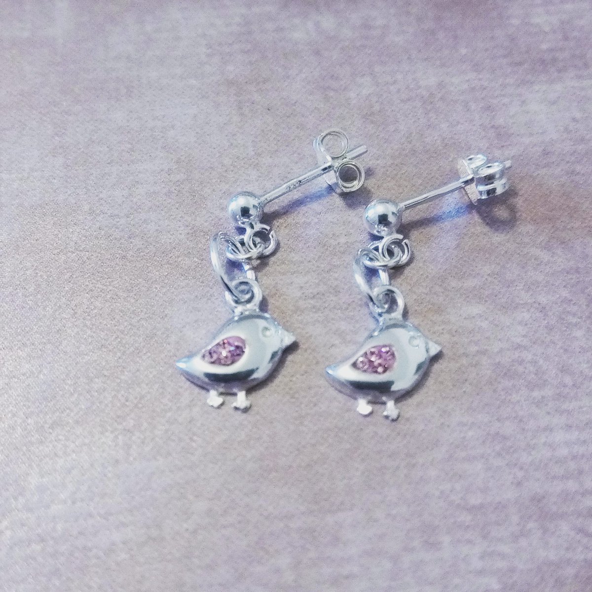 These cute little bird earrings will be being listed in my shop very soon.

#sterlingsilverjewelry #Handmadejewellery #handmadegifts #handmade #Handmadeearrings #KnotsandTreasures #folksyfinds #folksyseller #folksyuk #folksy #folksyshop #newonfolksy