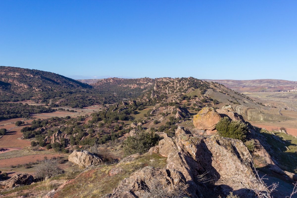 MaxFranzel's tweet photo. Fieldwork memories of central Spain and an amazing Triassic fluvial system!
#geology #sedimentology #triassic #fluvial #PhD #phdlife #spain #landscape #geologyrocks  @ResQDurham @DurUniEarthSci https://t.co/WUCFlDzhzV
