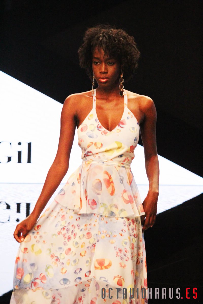 OutletForAll's tweet photo. SEGUIMOS AQUÍ CON MODA CÁLIDA. AURELIA GIL.

Seguimos aquí con MODA CÁLIDA, Aurelia Gil 2019.

https://t.co/959WqiJDFH

#ModaCálida #Moda #Fashion #Evento #Fotografía  #AureliaGil #Maspalomas #GranCanariaFashionMagazine #GranCanaria https://t.co/MeoVMfFcrC