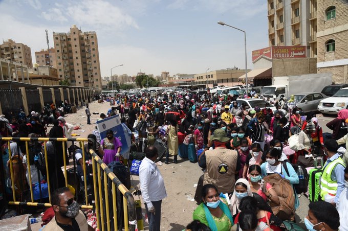 وزير الشؤون الإسلامية يوجه بتخصيص خطبة الجمعة عن الإجراءات الاحترازية تجاه فيروس كورونا